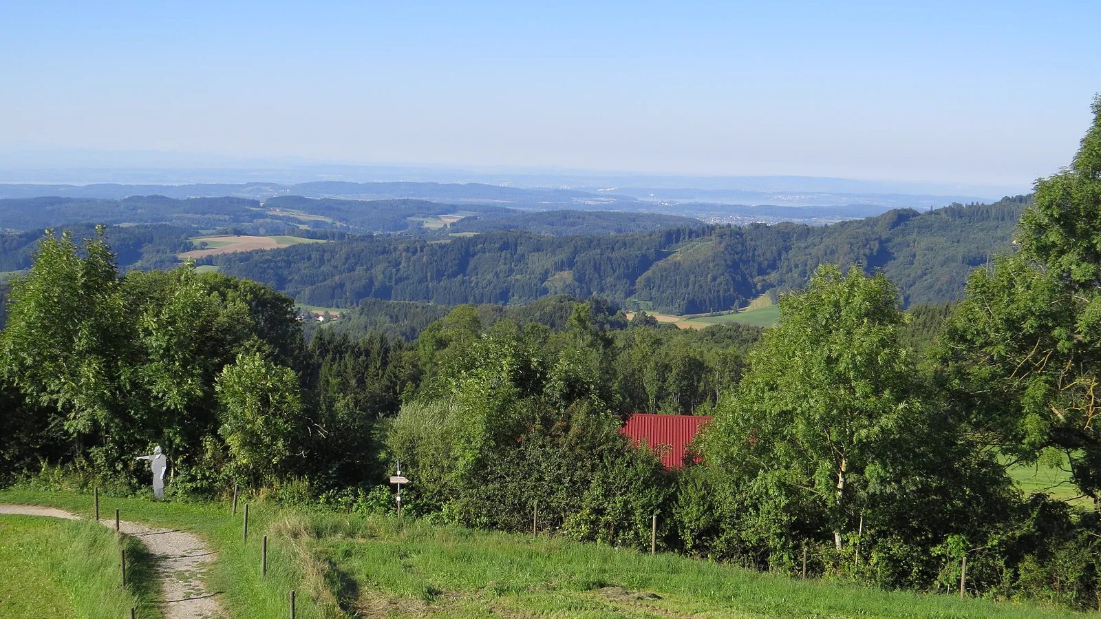 Blick vom Höchsten über das Deggenhausertal zum Bodensee