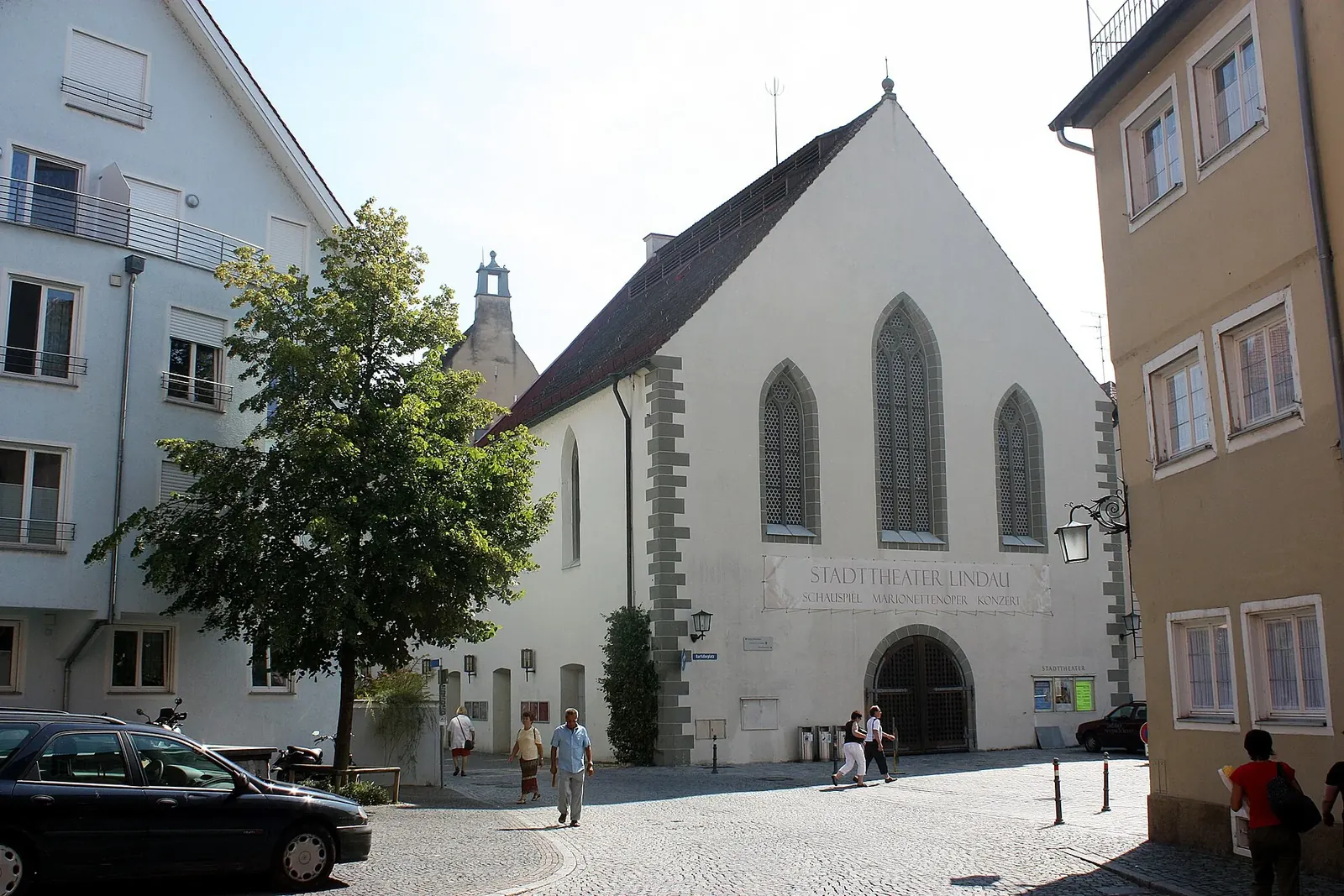 Historisches Gebäude des Stadttheaters Lindau, ehemalige Barfüßerkirche auf der Lindauer Insel